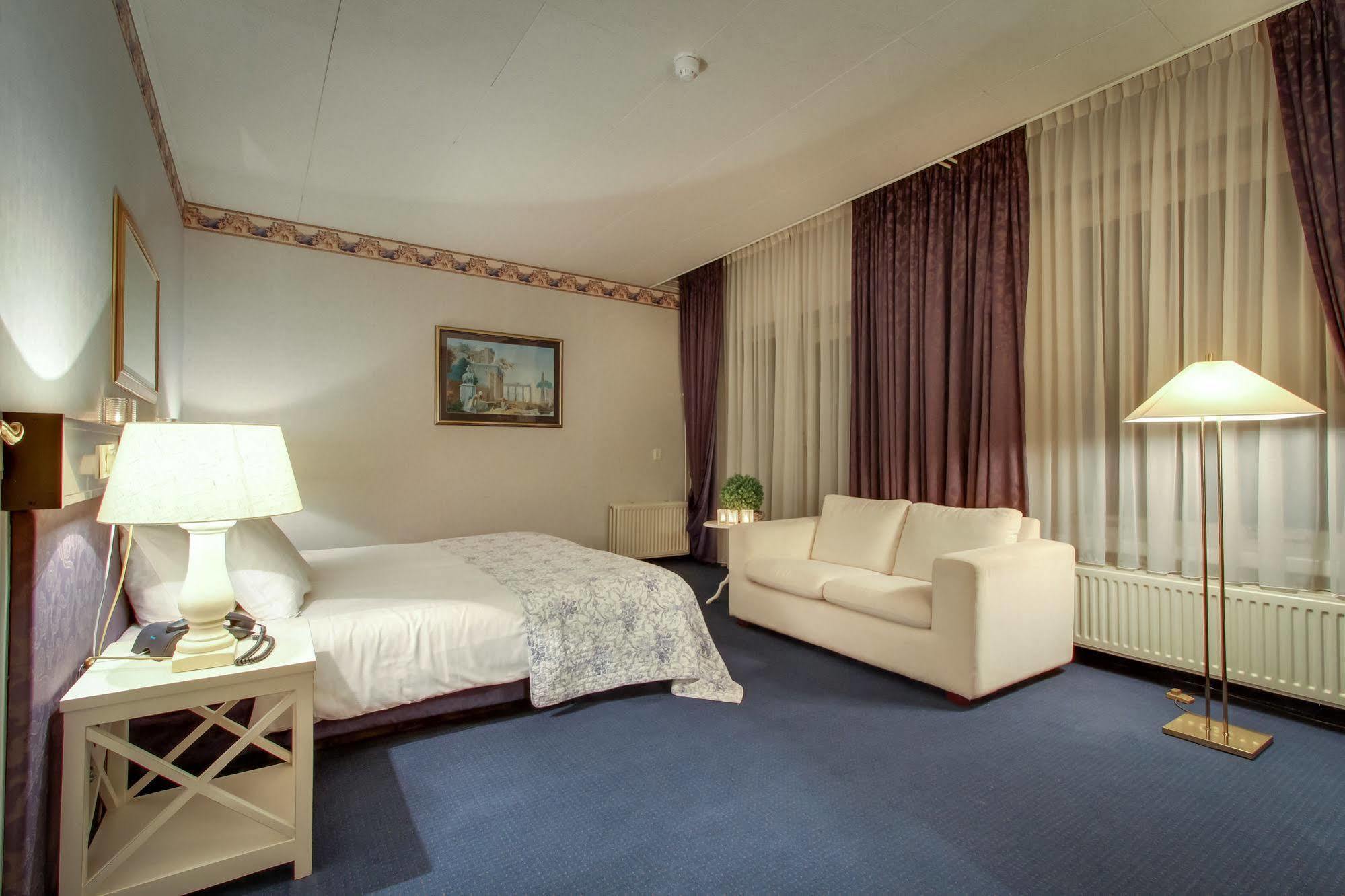 Hotel Restaurant Stad Munster Winterswijk Exterior foto A room at the hotel
